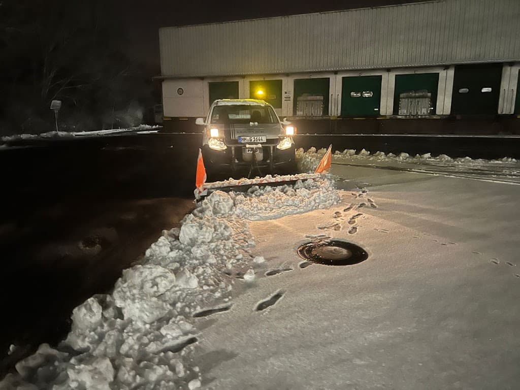 Hamak Dienstleistungsservice Winterdienst-Steinreinigung