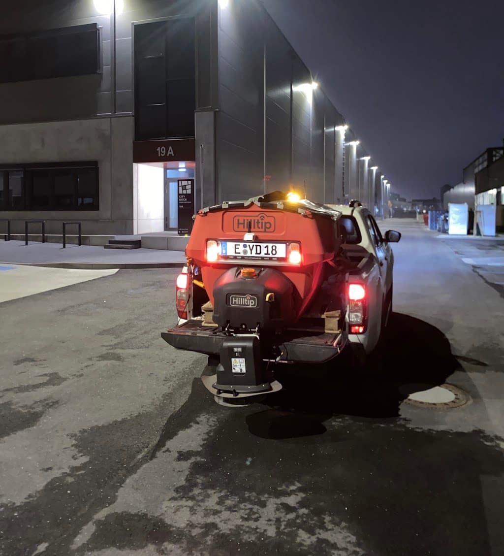 WINTERDIENST+ | Eisbeseitigung - Schneeräumung