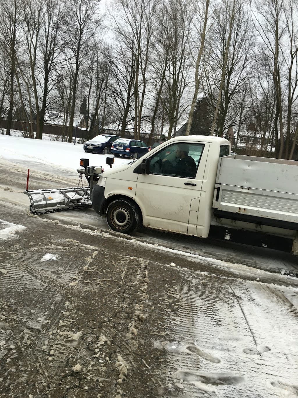 Reinigung Bremen - Winterdienst und Gebäudereinigung