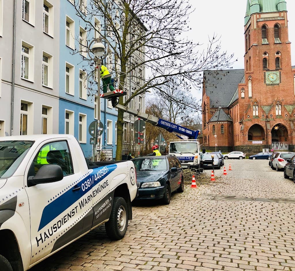 Hausmeister Reinigung in Rostock - Hausdienst Warnemünde GmbH